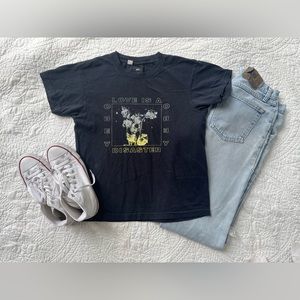 Obey Worldwide graphic tshirt size Xs